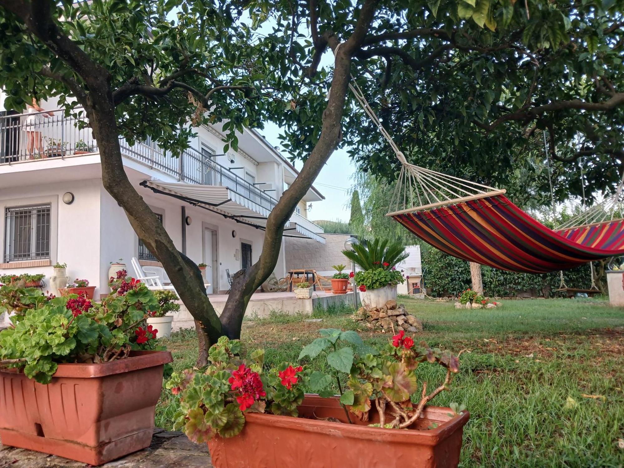 Appartamento In Collina Фонди Экстерьер фото