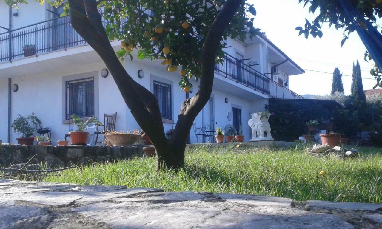 Appartamento In Collina Фонди Экстерьер фото